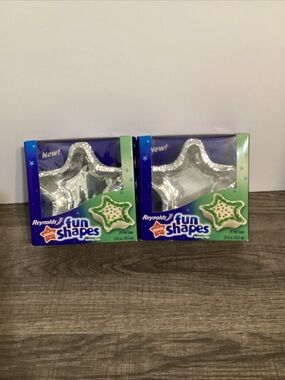 Vintage Reynolds Stars Fun Shape 48 Aluminum Foil Baking Cups 2006 Discontinued